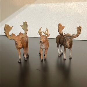 Wildlife Adventure Animal Figurine Set